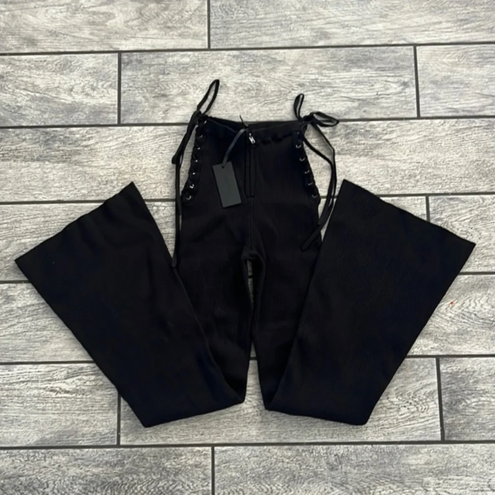 H:OURS‎ Lydia Lace Up Knit Pant in Black